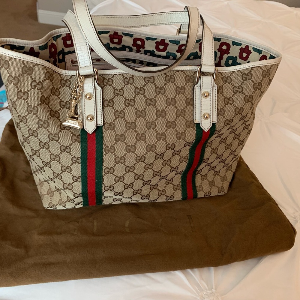 Gucci Tote Bag. - Picture 6 of 8